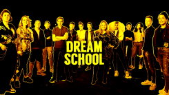 Vincent Kijkt: ‘Gelukkig weten de leerlingen van DREAM SCHOOL prima zelf hoe ze zich moeten gedragen’