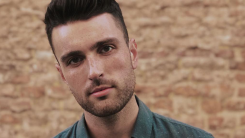 Duncan Laurence op De Vrienden van Amstel Live