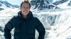 Freek Vonk gaat het theater in