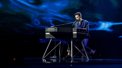 Duncan Laurence in eerste liveshow The Voice of Holland