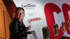 Getty Kaspers onthult speciaal Songfestival-vliegtuig