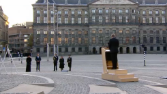 Nederland massaal voor de tv voor Dodenherdenking