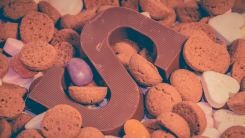 BN’ers gaan elkaar roasten met Sinterklaasgedichten in NPO 1-show