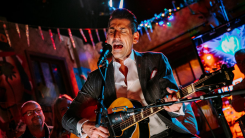 Danny Vera stoot Queen van eerste plaats in Top 2000