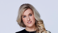 Britt Dekker tekent nieuw contract bij Talpa