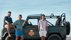 Vanavond op tv: Nick, Simon en Kees nemen artiesten mee naar het strand