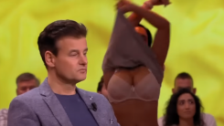 VI Klassiekers: Theo achtervolgt stripper die uitzending verstoort