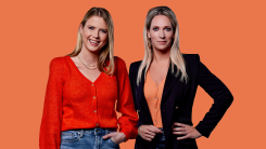 Nederlands elftal te gast bij Hélène Hendriks en Noa Vahl