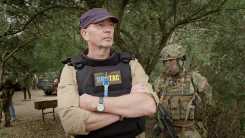 Schrijvers Wieringa en Scholten trekken met hulpkonvooi naar Oekraïne