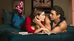 Streamingtip: Off Campus brengt romantiek naar het ijs