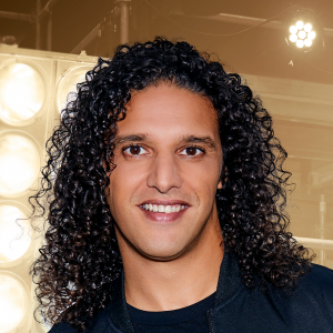Ali B legt al zijn werkzaamheden neer - Showbizznetwork.nl