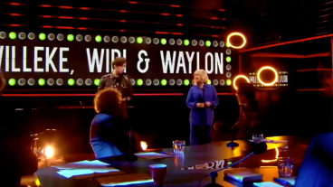 Foutje: Antoinette Hertsenberg onderbreekt DWDD-optreden