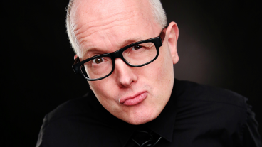 Vanavond op tv: Kees van Amstel schetst mislukte leven in cabaretshow