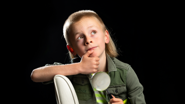 Zoontje Nathan Rutjes zoekt de Mol in eigen tv-programma