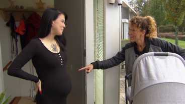 Vanavond op tv: Bibi Breijman en Karin Bloemen helpen aanstaande moeders in Vier handen op eén buik