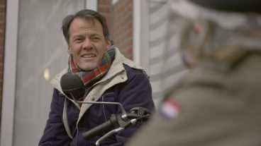 Thijs van de Brink duikt in de wereld van niet-kiezers