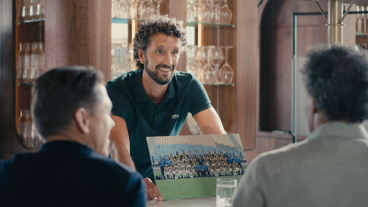 Vanavond op tv: Jan Joost van Gangelen blikt terug op 65 jaar Eredivisie