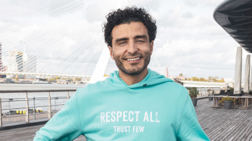 Vanavond op tv: Soufiane Touzani opnieuw langs bij bekende voetballers