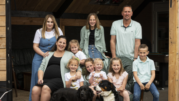 NPO1 met speciale kerstafleveringen van Een Huis Vol