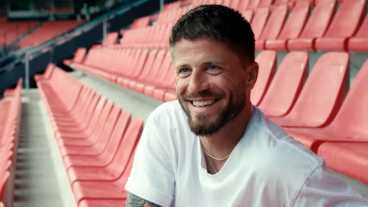 Lasse Schöne gevolgd door ESPN tijdens terugkeer bij oude club