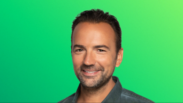 Vanavond op tv: Gerard Ekdom presenteert nieuwe muziekcompetitie met tribute bands