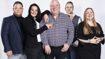 Vanavond op tv: SBS6 volgt de Familie Gillis in nieuwe reeks Massa is Kassa