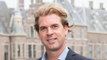Rutger Castricum volgt strijdbare jongeren in tweeluik