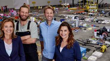 Vanavond op tv: Victor Brand helpt vader Chris met het huis opruimen