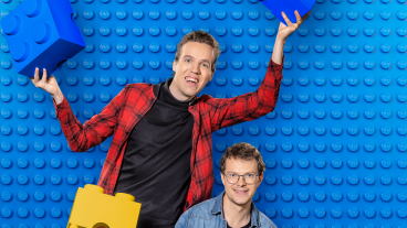 Vanavond op tv: Deelnemers LEGO Masters bouwen kunstwerk onder grote heliumballon