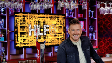 Johnny de Mol stopt met talkshow HLF8