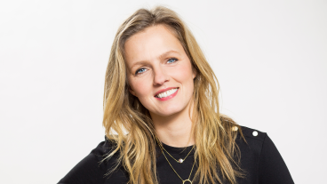 Leonie ter Braak te gast in eerste aflevering Rooijakkers over de vloer