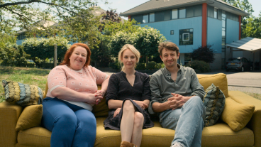 Vanavond op tv: Cast Oogappels neemt afscheid in speciale terugblikaflevering