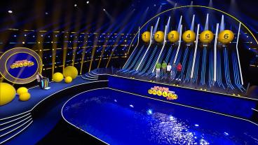 Deelnemers de Bondgenoten verlaten tijdelijk de loods voor opdracht