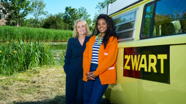 Vanavond op tv: Sosha Duysker en Angela Groothuizen reizen door Nederland voor Keti Koti