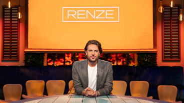 Vanavond op tv: Renze Klamer keert vanavond terug op late avond