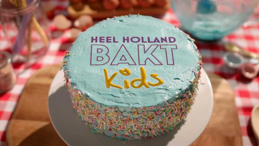 Heel Holland Bakt Kids: Koekhappende juryleden proeven puzzelkoek