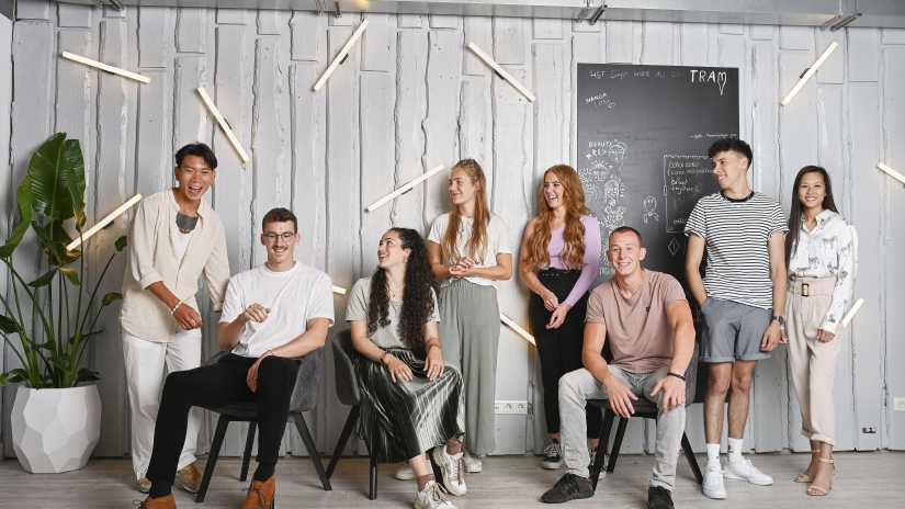 Vanavond op tv: NPO3 volgt het leven van twintigers in nieuwe realityserie