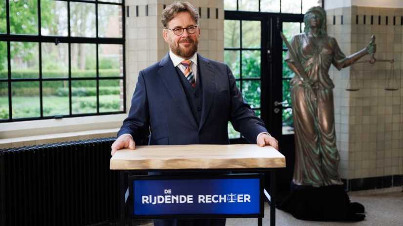 De Rijdende Rechter keert terug met Mr. John Reid bij SBS6