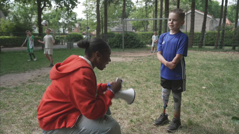 Raïsha Zeegelaar presenteert nieuwe reeks Je Zal Het Maar Hebben Junior