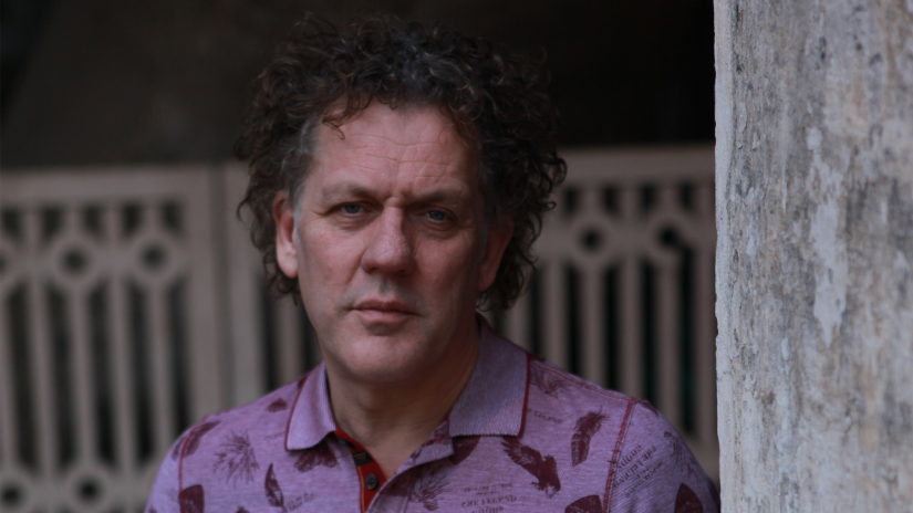 Kees van der Spek volgende maand terug met nieuw seizoen Ontmaskert