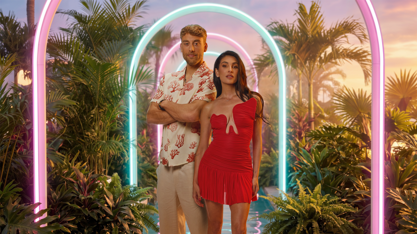 Anna Nooshin en Ward Lemmelijn presenteren Love Island VIPS